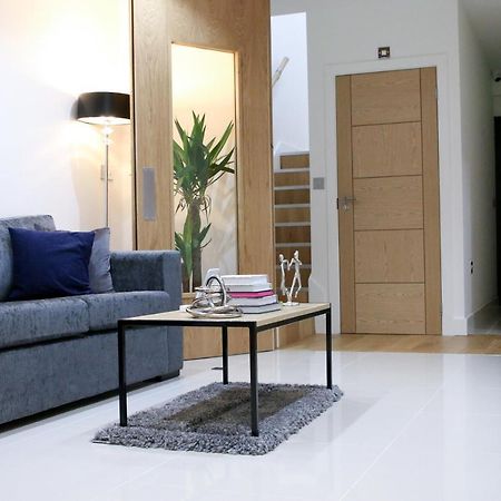 Executive Bright And Airy Studio Apartment In Sydenham London Exteriör bild