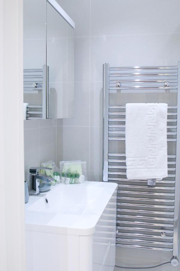 Executive Bright And Airy Studio Apartment In Sydenham London Exteriör bild